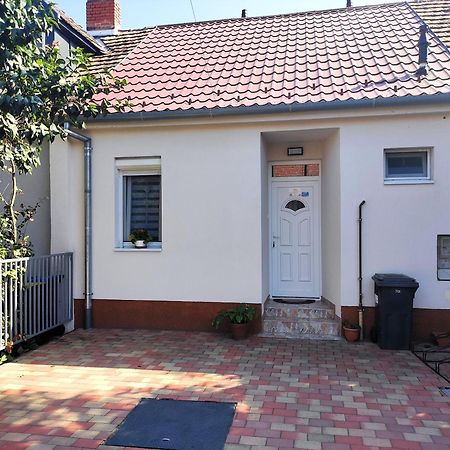 BlankApartman Mohacs Bagian luar foto
