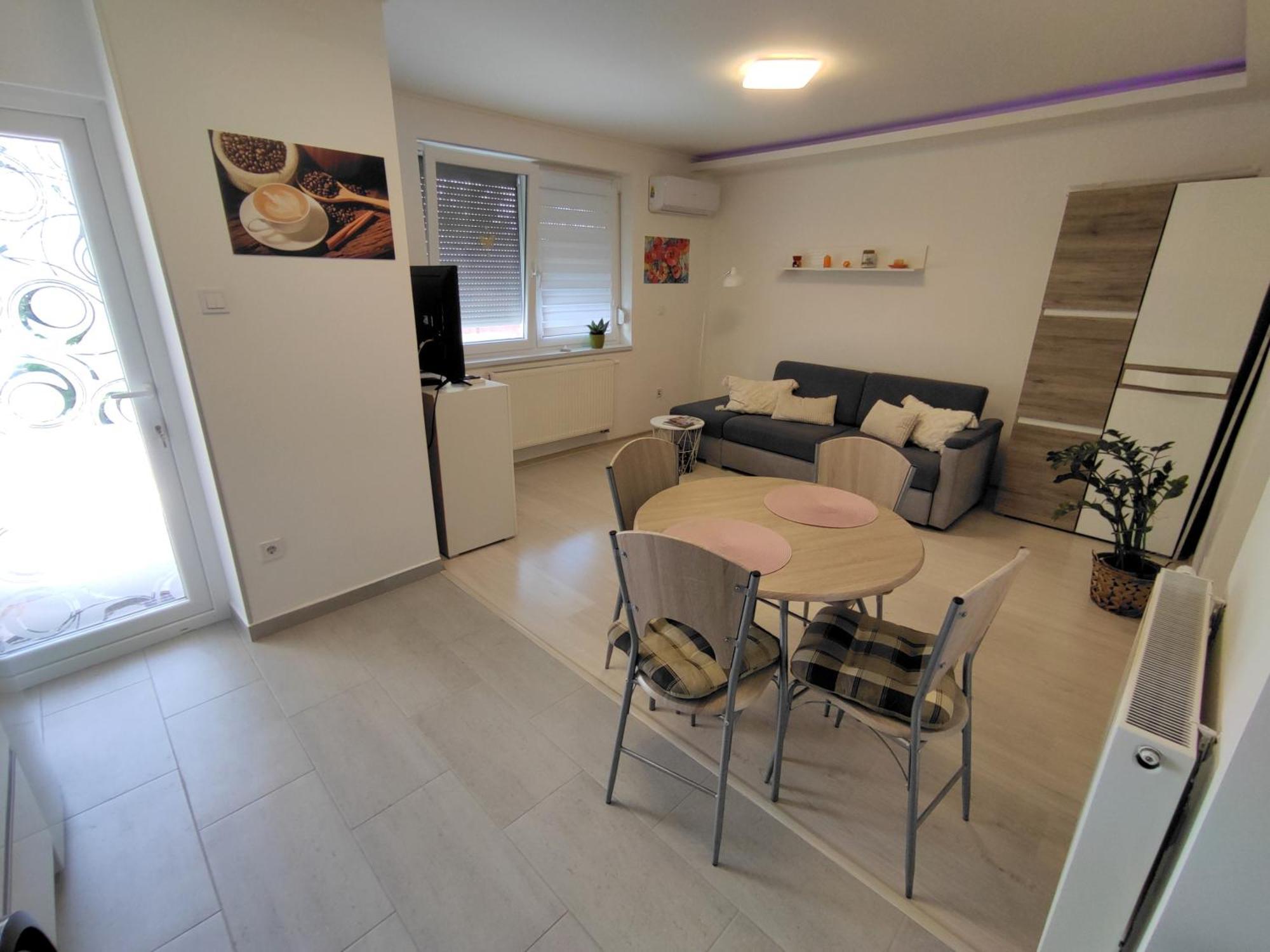 BlankApartman Mohacs Bagian luar foto